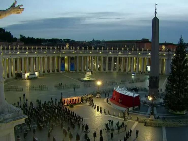 Christmas Vatican.JPG