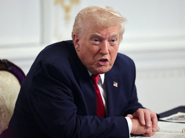 2025-12-01T232057Z_140303585_RC2D5IAGJRW5_RTRMADP_3_USA-TRUMP-VENEZUELA-MADURO.JPG