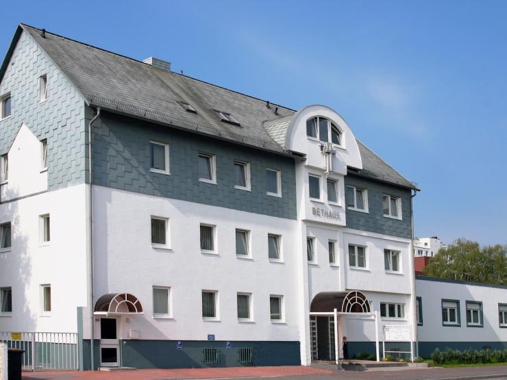Frankfurt Gospel Christians Baptist Church.jpg