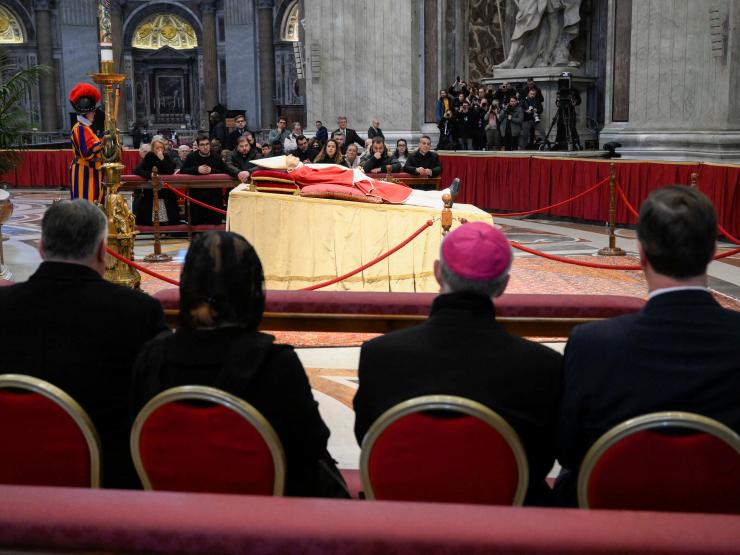 benedict laying in state.JPG