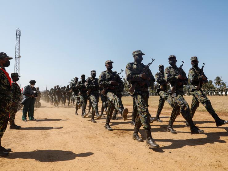 MOZAMBIQUE soldiers credit reuters BAZ RATNER.JPG