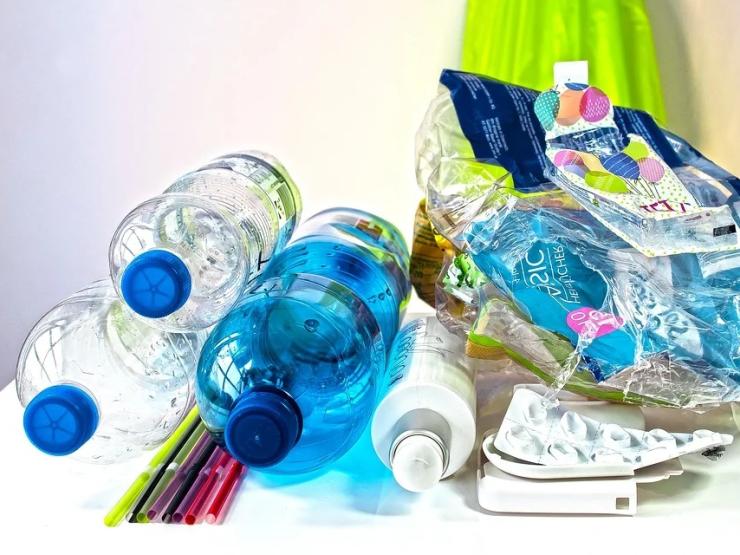plastic waste.jpg