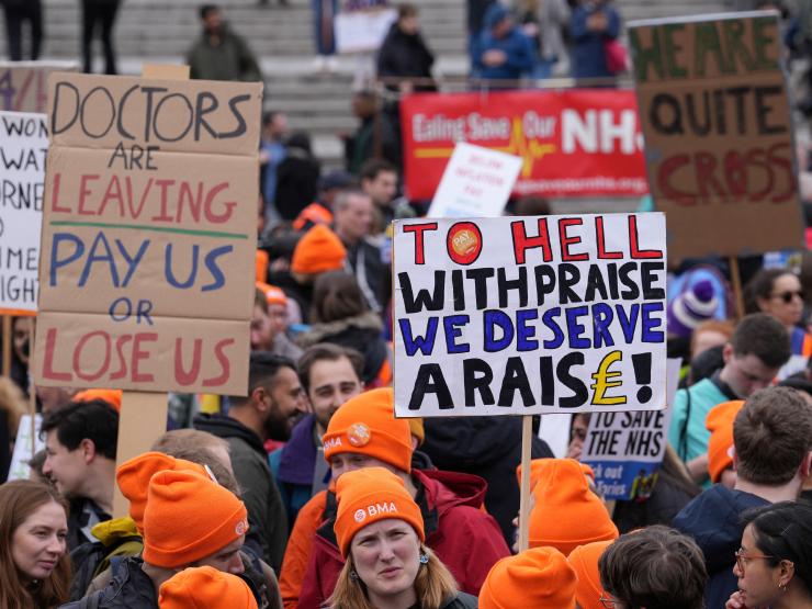 BRITAIN-STRIKES-HEALTHCARE-junior-doctors.JPG