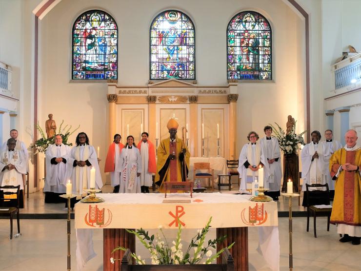 Woolwich Ordination of Priests St Peter's Walworth.jpg