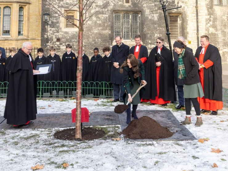 Duchess of Cambridge Westminster Abbey.jpg