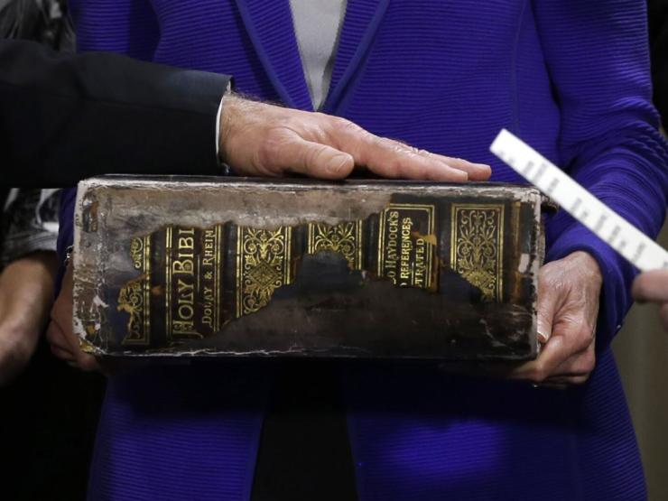 biden bible.JPG