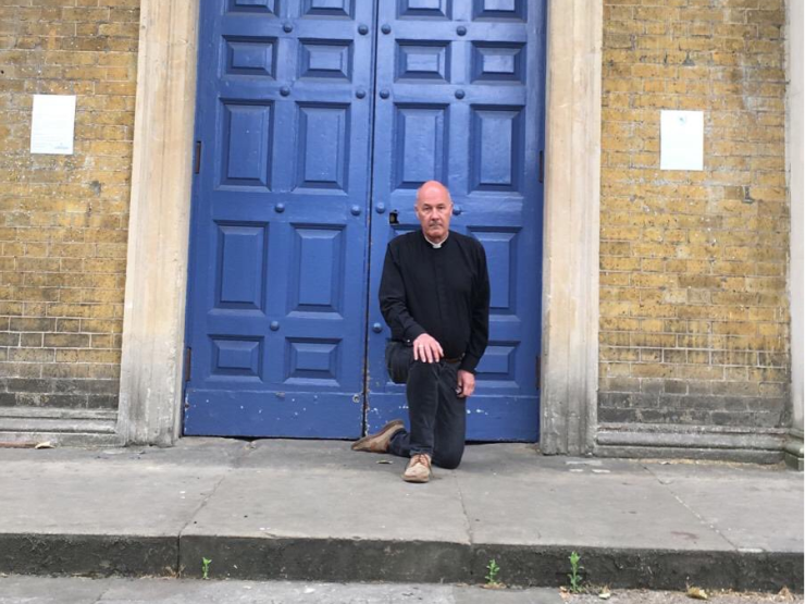 Twitter feed of @FatherAlan of Reverand Alan Green outside his Church of St John in Bethnal Green george floyd protest thumb.jpg