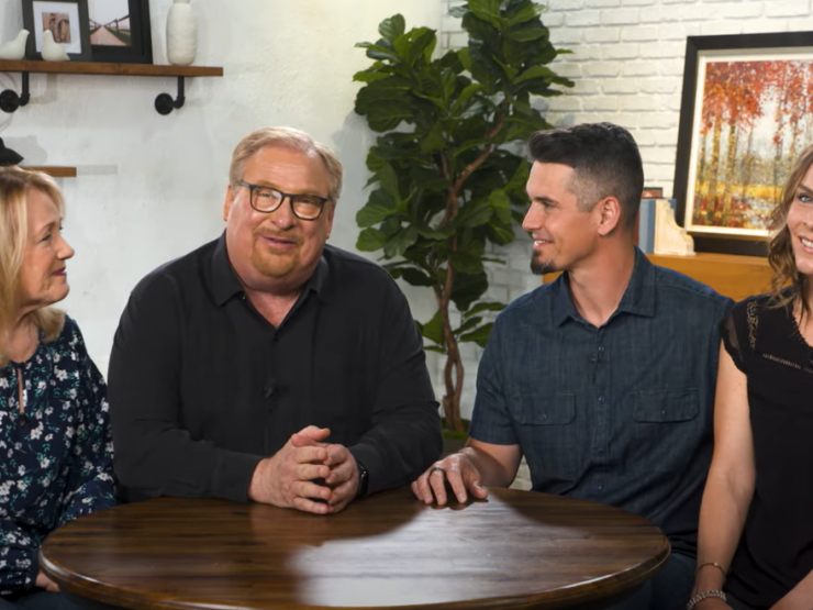Rick Warren Wood Saddleback.PNG