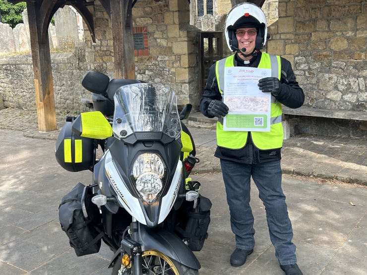 motorbike mad vicar.jpg