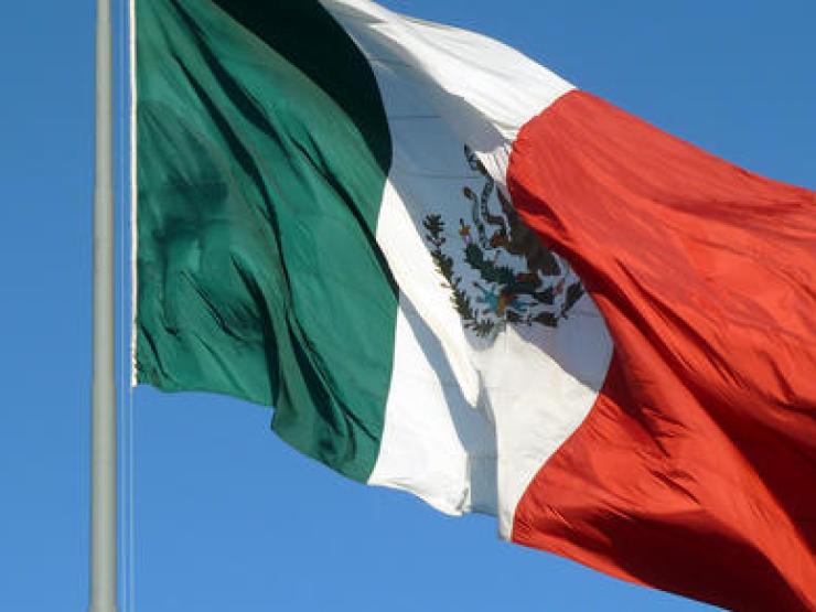Mexican-flag-main_article_image.jpg