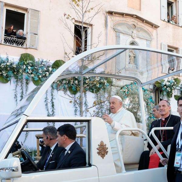 Pope Francis, In Corsica, Warns Against Religion That Stokes Divisions