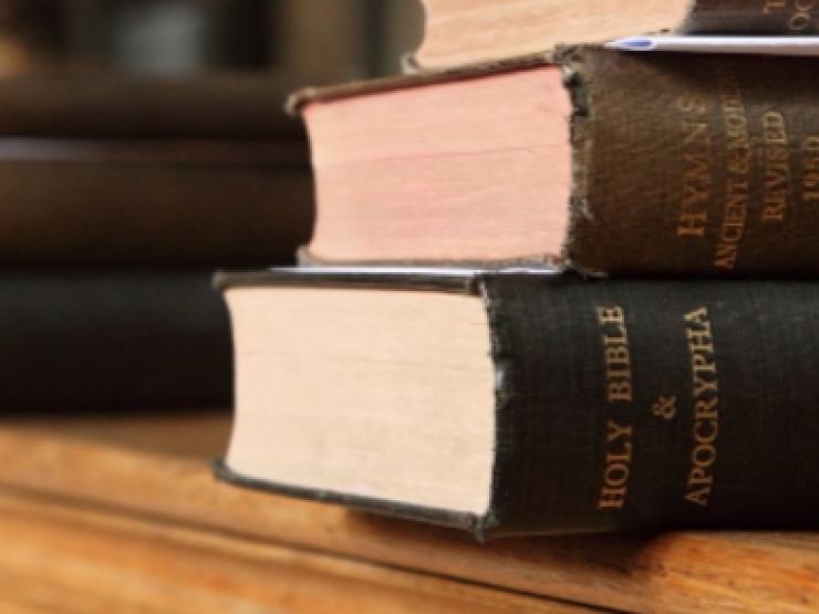 Bible-in-church-main_article_image.png