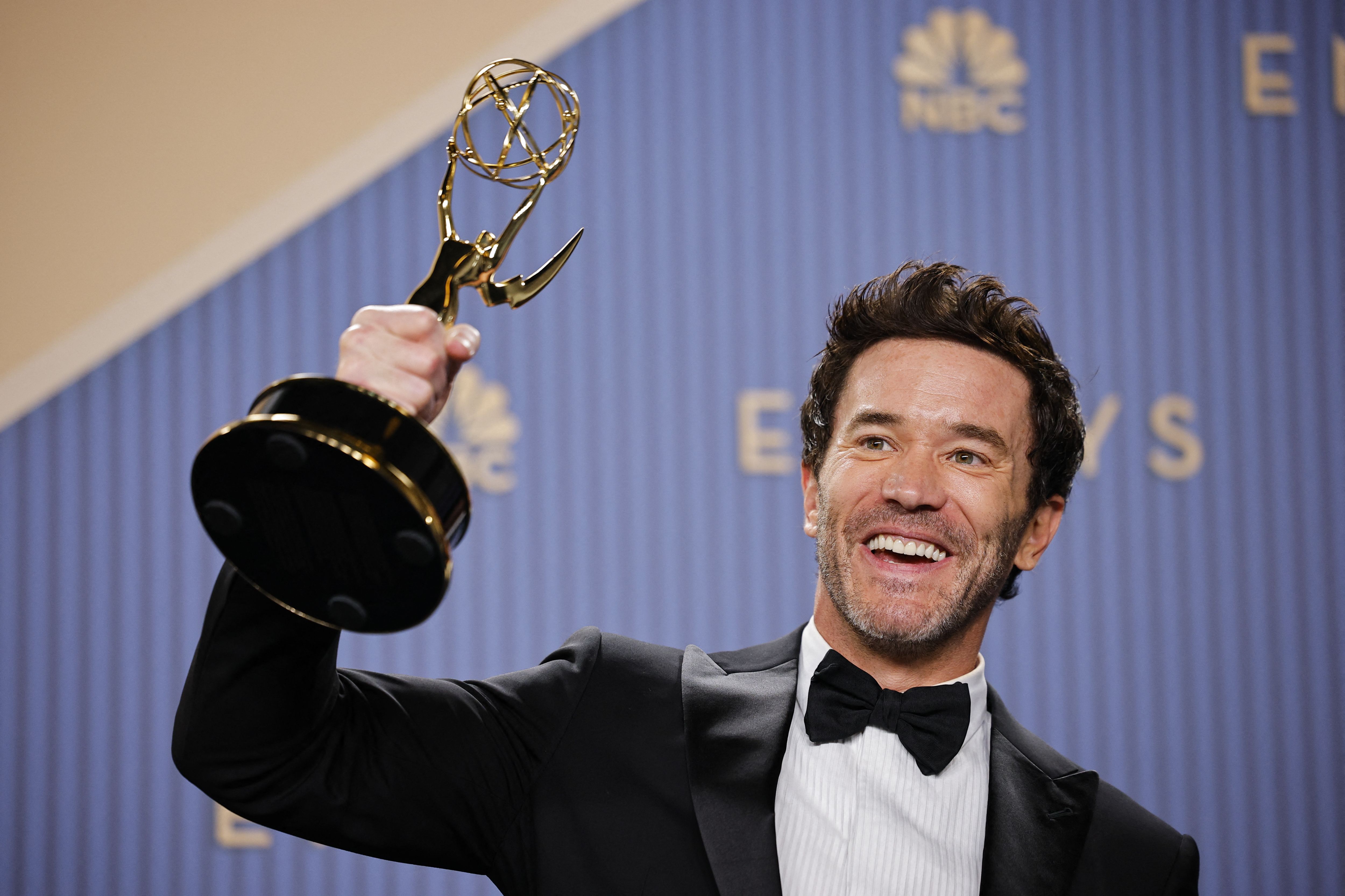 Hollywood actor credits God for freedom from alcoholism in Emmy speech