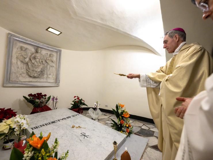 POPE BENEDICT.JPG