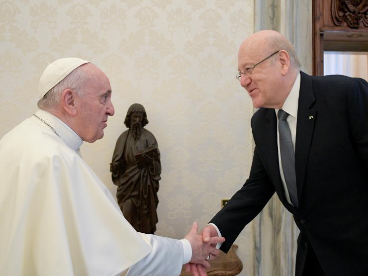 POPE LEBANON .JPG
