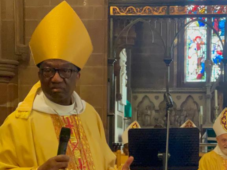 Archbishop_Doye_Agama.jpg