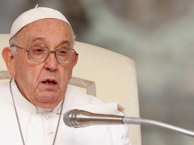 POPE ARIL 10.JPG