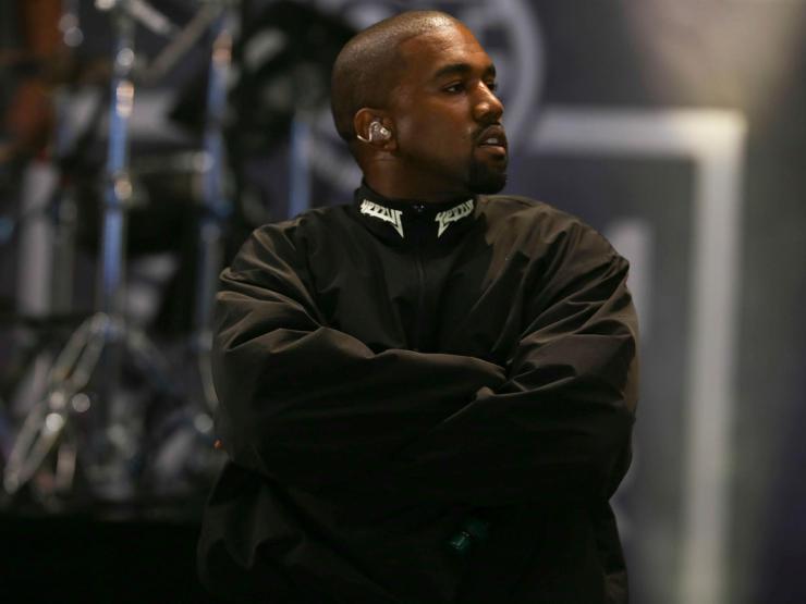 Kanye West performing.jpg