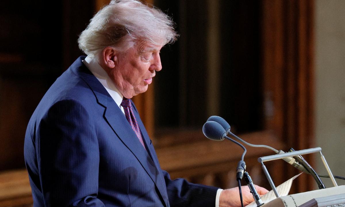 trump graham.JPG