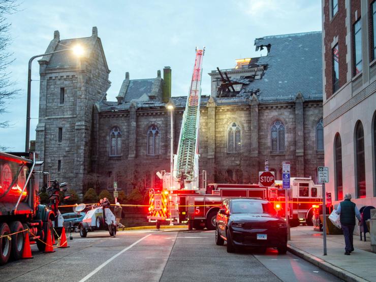 Shock among onlookers as historic US steeple collapses onto church below