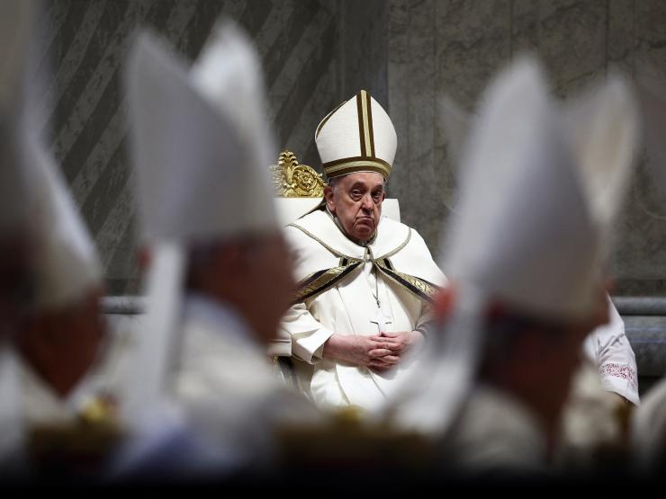 BUSY POPE EASTER 2.JPG