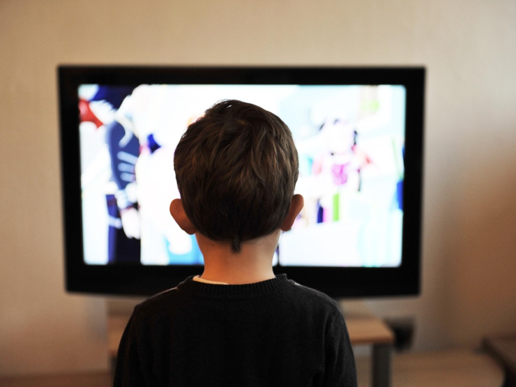 Child watching TV.jpg