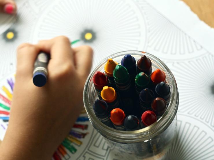 crayons pixabay aline ponce.jpg