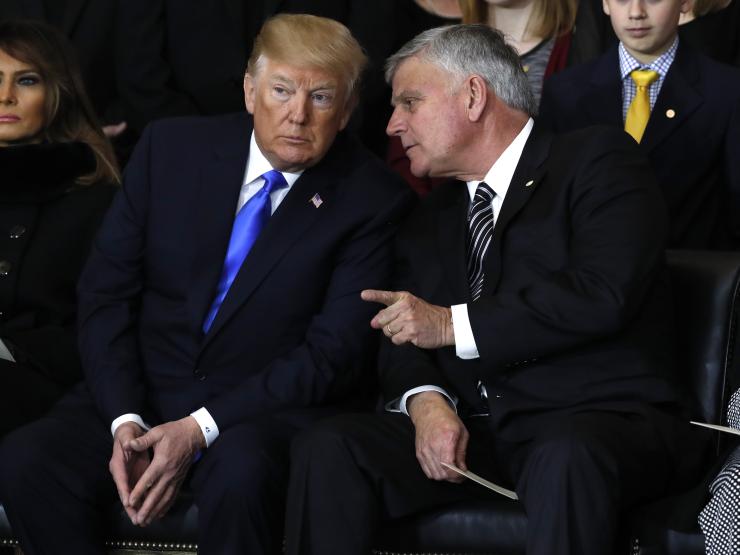 2018-02-28T165504Z_2120303831_HP1EE2S1AZS24_RTRMADP_3_PEOPLE-BILLY-GRAHAM.JPG