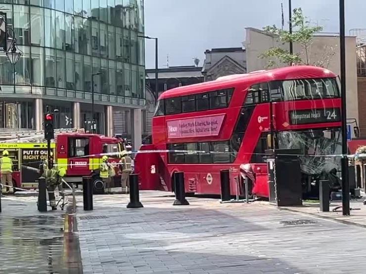 Bus crash.JPG