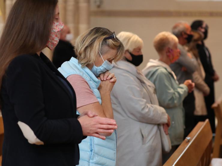 Congregation in masks in church covid coronavirus St Andrews Cathedral Glasgow church Credit PA Wire Andrew Milligan.jpg