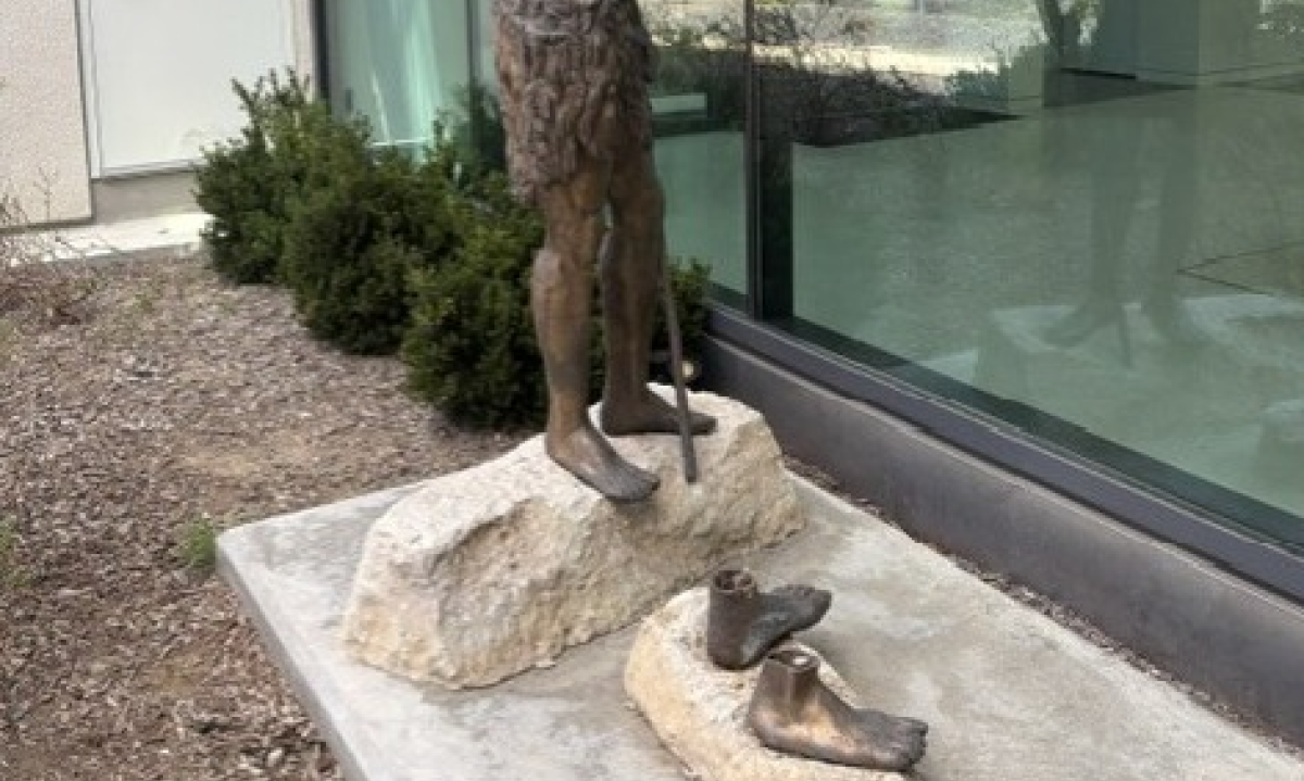 JESUS STATUE STOLEN.jpg