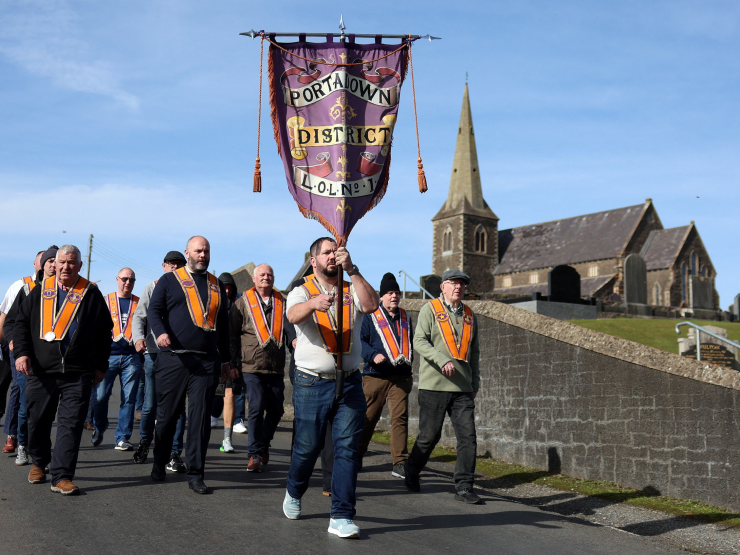 DrumcreeOrangeOrderPortadownReuters2809.JPG