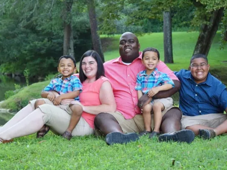 CAR CRASH FAMILY MASONS.png