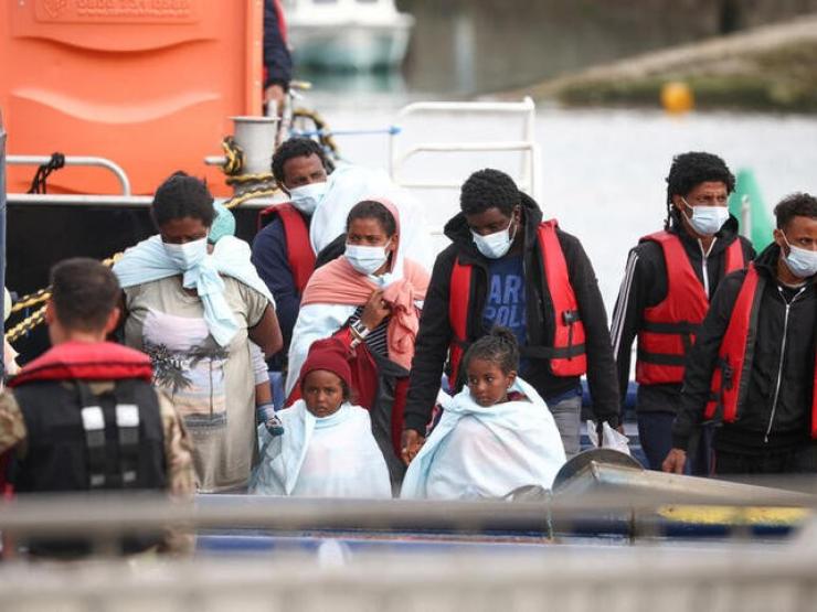 Asylum seekers Dover pic.JPG
