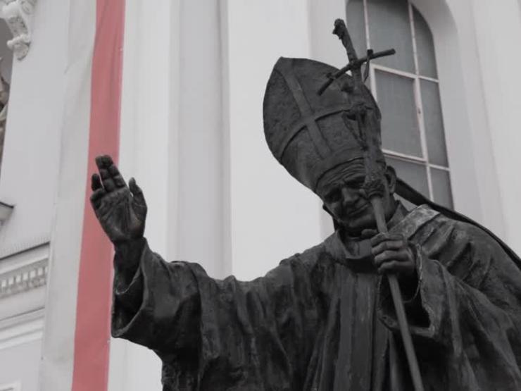 Pope John Paul statue pic.JPG