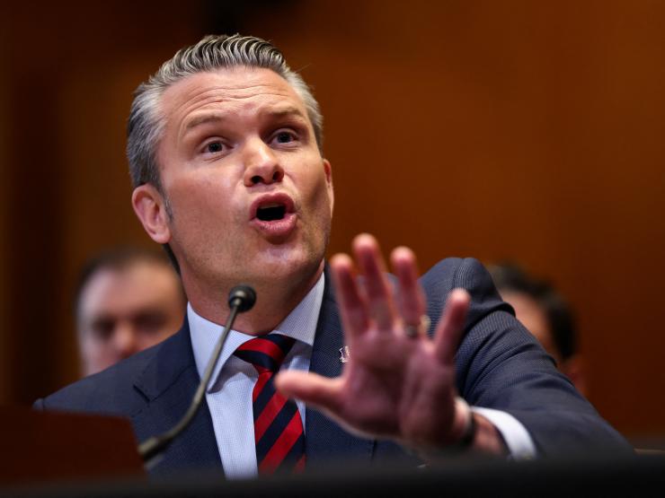 hegseth mic.JPG
