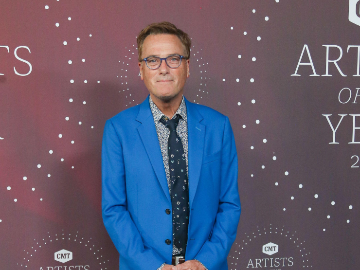 MICHAEL W SMITH THUMB.jpg