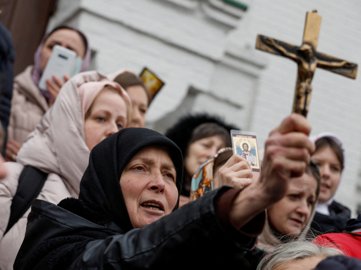 UKRAINE RUSSIAN ORTHODOX-THUMB.JPG