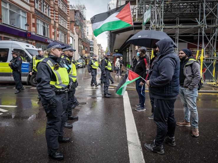 Palestinian Protests Police London.jpg