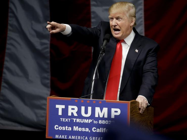 Donald Trump pointing.jpg