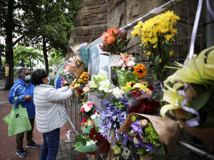 DESMOND TUTU MOURNERS.JPG