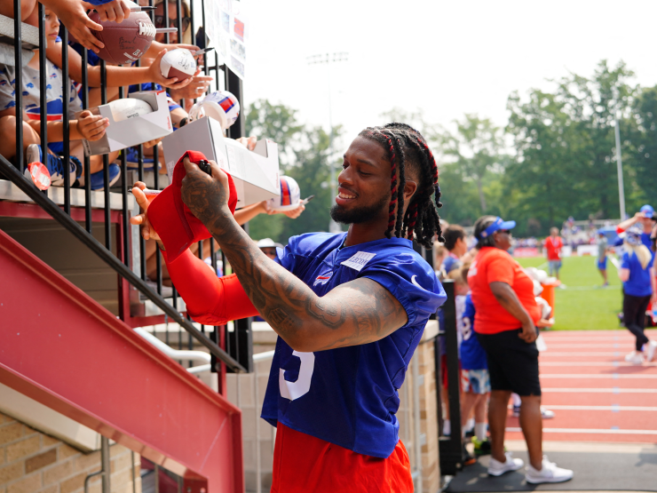 DAMAR HAMLIN BUFFALO BILLS-CU-THUMB.JPG