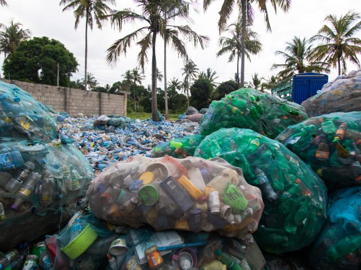 Mounds of waste ruin an otherwise idyllic scene in Tanzania_© Daniel Msirikale_Tearfund.jpg.jpg