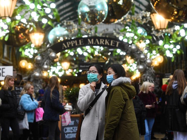 masks in london.jpg