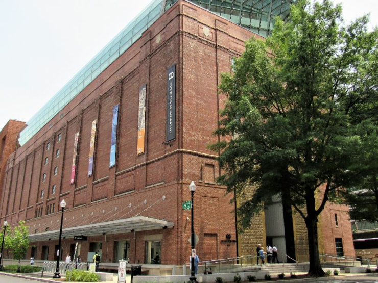 MUSEUM OF THE BIBLE-thumbnail.JPG