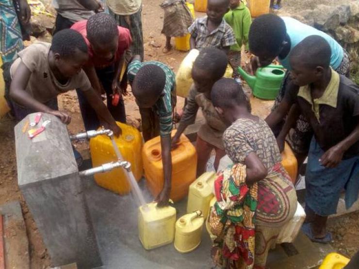 poor-kids-drinking-water-tearfund_galleryfull.jpg