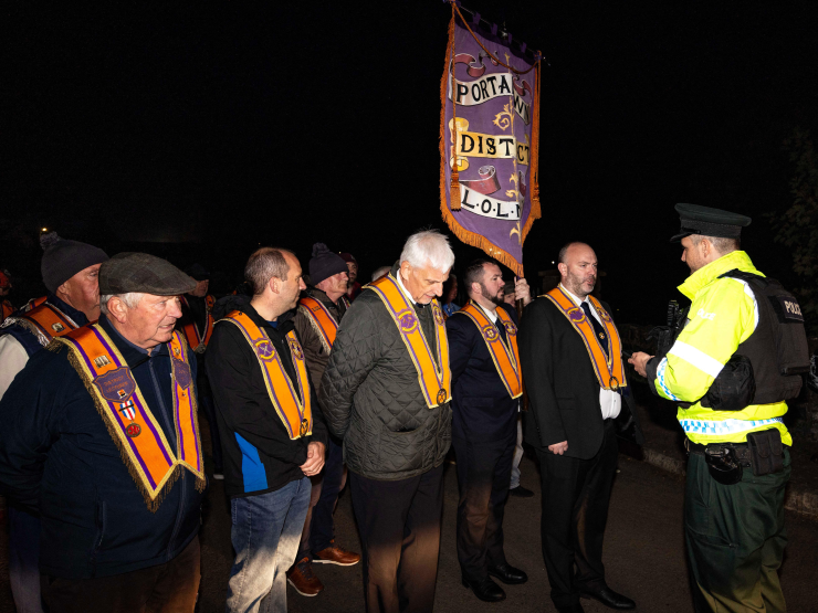 DrumcreePortadownOrangeAlamy0310.jpg