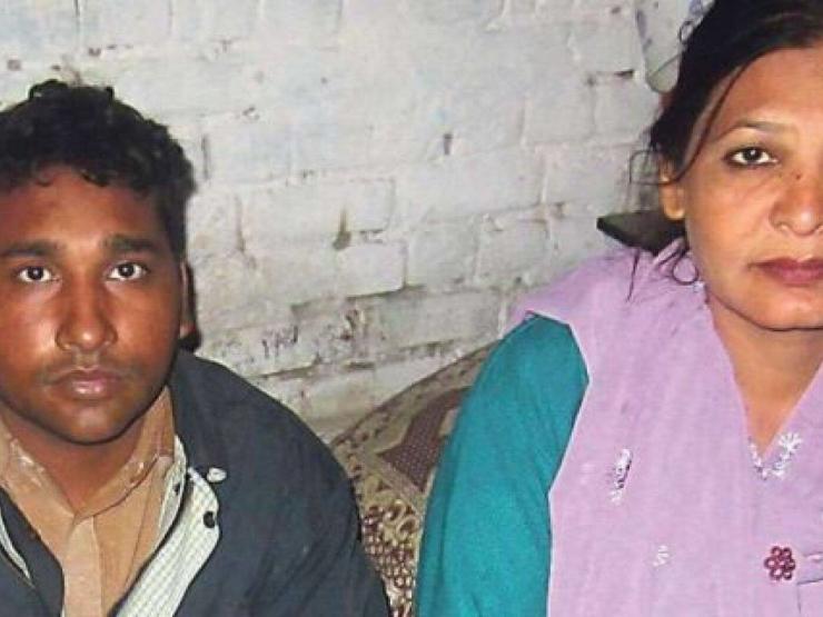 SHAGUFTA KAUSAR AND HER HUSBAND SHAFQAT.jpg