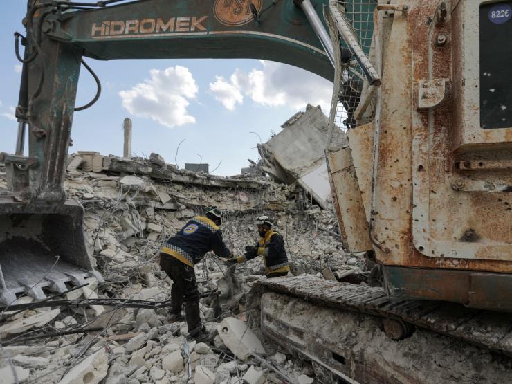 Turkey earthquake workers.JPG