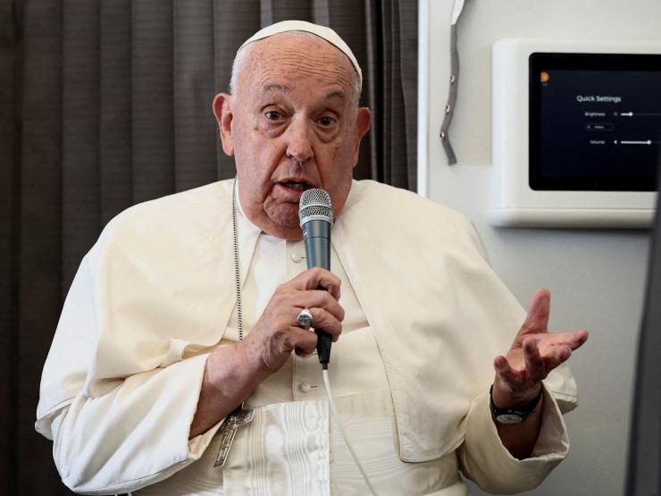 Pope Francis plane.JPG